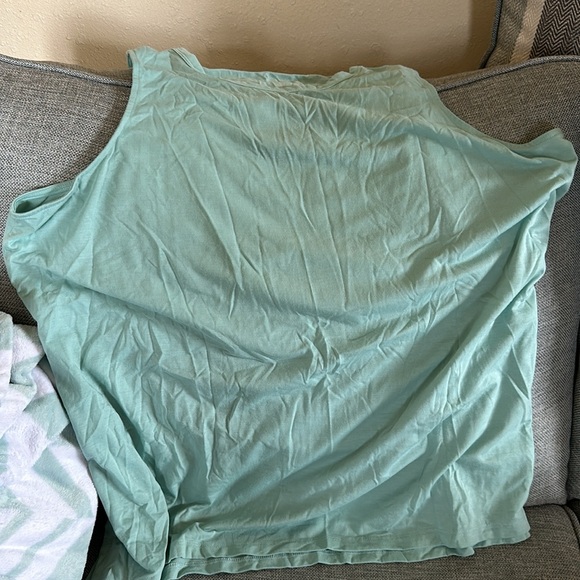 Old Navy XL Ultralite Mint Tank Top - Picture 3 of 4